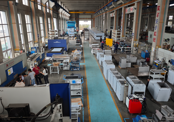 战高温 斗酷暑 全力以赴保生产 ——致朗秀科技一线员工高温下的坚守